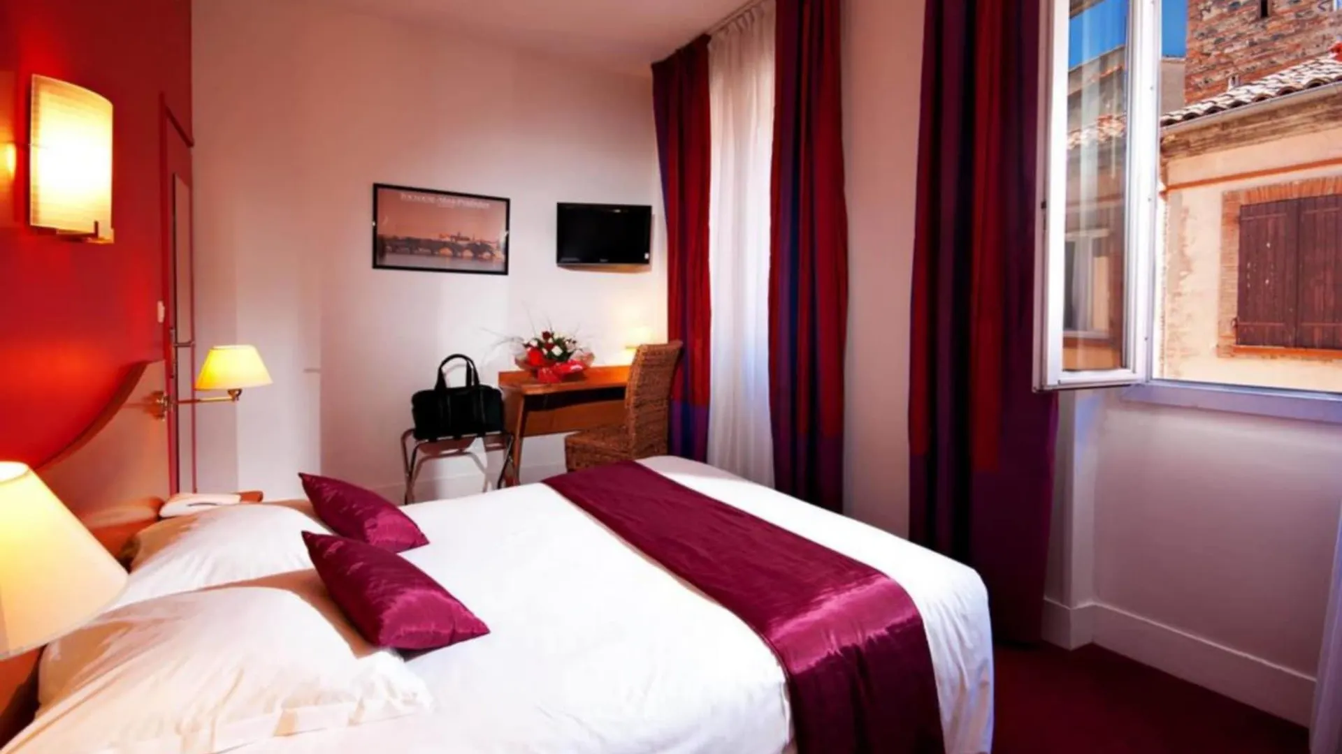 Le Clocher De Rodez Centre Gare Toulouse 3*,  France