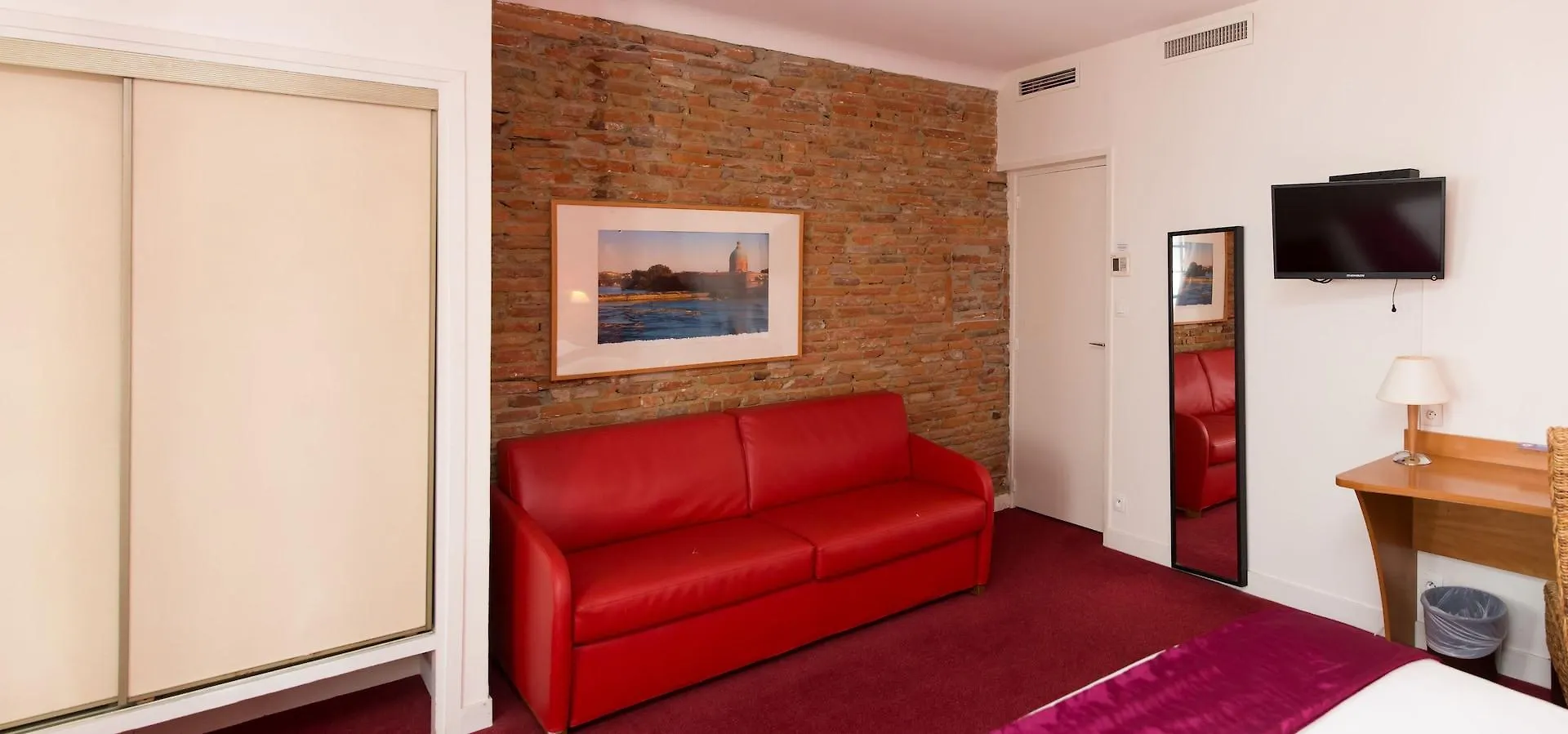 Le Clocher de Rodez Centre Gare Toulouse Hotel